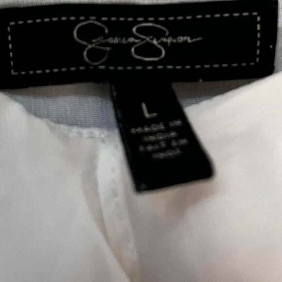 White Ruffle top - Picture 3 of 3